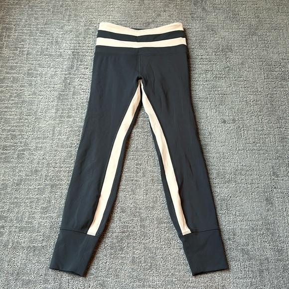 Good condition - Picture 1 of 3